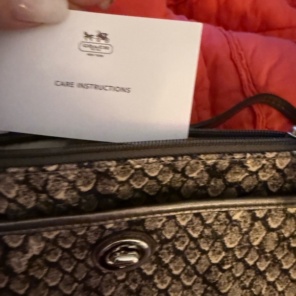 Coach Snake Print Med Wristlet Gunmetal/Silver F50106 NWT - Picture 2 of 5